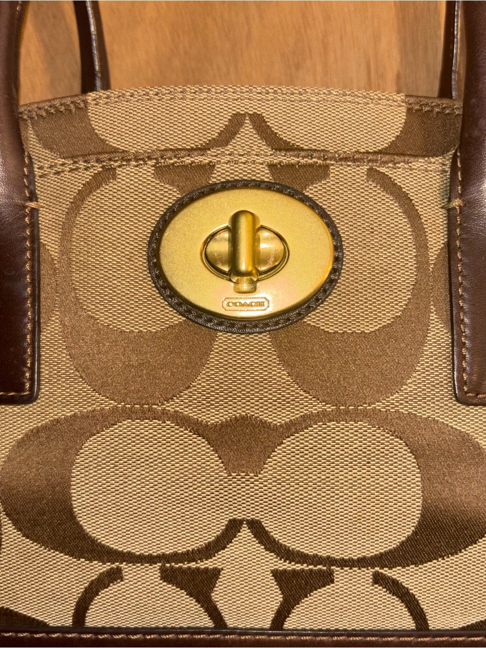 Coach Hampton Madeline Signature Satchel 2008 - Picture 7 of 8
